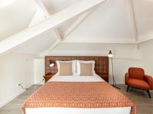 Spacious 4-Bedroom Apartment in Porto