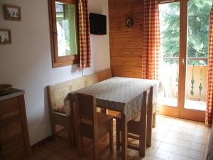 Apartment with Abondance Valley views