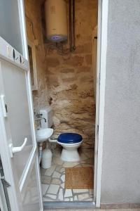 Seaside holiday house Sibenik - 23990