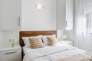 Apartments with parking space Vir - 24090