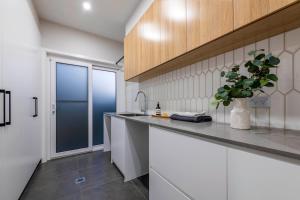 4Bedroom Luxury home with Comfort & Stylish