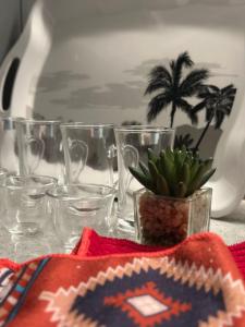 مساكن المها - شقق وأستديوهات - بتأثيث متكامل ومريح