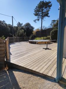 Maison privée clôturée, piscine hors-sol et spa