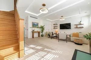 MADESTAYS Premium Knightsbridge Townhouse - London