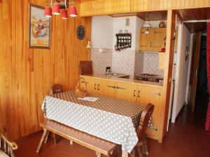 Apartment with private garage in Chatel