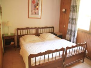 Apartment for 5 people with pool