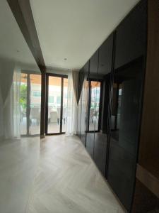 Mountain breeze villa phuket