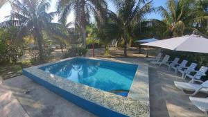 Beach House in Tela with a Pool