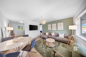 Modern 1-BD Miami Apt Gym, BBQ, Free Parking