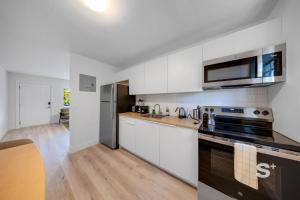 Stylish 1-BD Apt Gym, BBQ, Free Parking