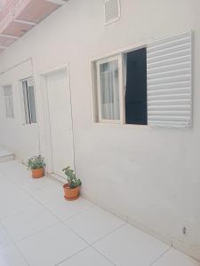 D apartaestudio amoblado central con cocina y baño