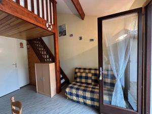Maisons de vacances Maison 29m² avec piscine, cour et parking a Notre-Dame-de-Monts pres des plages - 4 personnes - FR-1-540-209 : photos des chambres