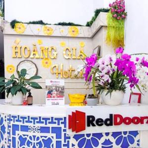 Khách sạn Hoàng Gia