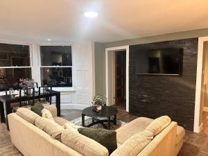 The Victorian City Mansion - Exclusive & Parking