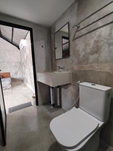 Spacious cozy nia room