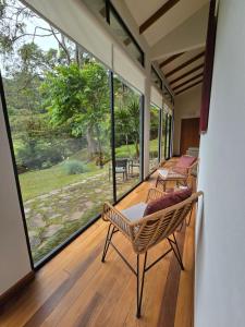 Monteverde Casa Mia, near main attractions and town!