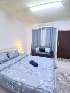 Al Ain Blue - Al 'Ayn Al Ain Blue - Al 'Ayn