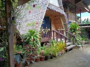 Daisy Food House and Inn - Maria