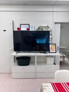 HONGDAE HELENS HOUSE