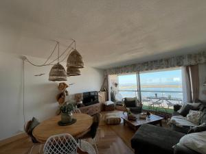 Arcachon - Appartement T3 avec Terrasse, Vue Mer et Parking - FR-1-319-593