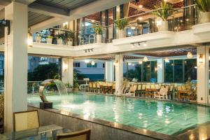 Roza Luxury Cat Ba - Cave hotel, Swimming Pool & Rooftop