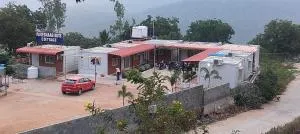 Pareshan Family Cottages - Nandyāl