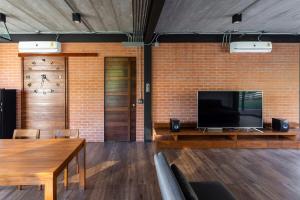 The green canopy estate