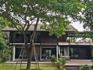 The green canopy estate