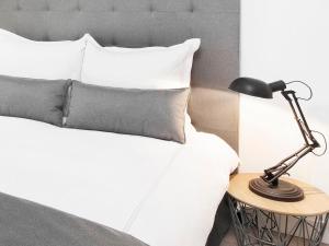 Appartements LivinParis - Luxury 3 Bedrooms Le Marais I : photos des chambres