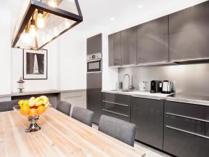 Appartements LivinParis - Luxury 3 Bedrooms Le Marais I : photos des chambres