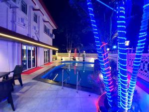 Hillside Crystal Villa