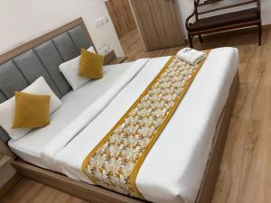 Hotel The Metropolitan Plaza Near IGI Airport Delhi