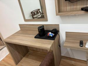 Hotel The Metropolitan Plaza Near IGI Airport Delhi