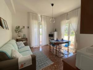 Confortevole appartamento tra spiaggia e pinete