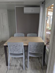 Campings ARDECHE, mobil home 6 personnes climatise : photos des chambres