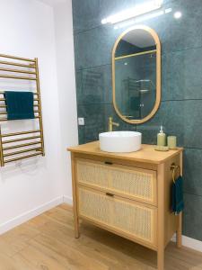 Appartements La Terrasse Enchantee, Romance, Cosy et Jacuzzi : photos des chambres