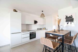 Appartements Le Bonamour - Elegance et serenite entre plage et port : photos des chambres