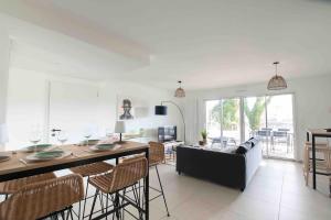 Appartements Le Bonamour - Elegance et serenite entre plage et port : photos des chambres