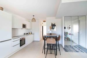 Appartements Le Bonamour - Elegance et serenite entre plage et port : photos des chambres