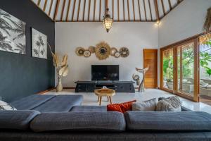 2min Beach, Atlas, Finns Canggu