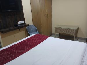 Blossoms Rooms Hotel Gp Elite & Multi-Cuisine Restaurant- Lakdikapul