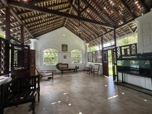 Southern Colonial Villa