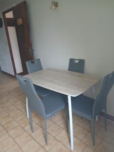 La Bergeronnette Le Buisson