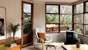 Sunny Hideaway by the Rivulet - Ridgeway