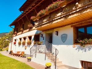ALM SEASONS Premium Chalet & Studios
