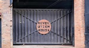 Artsy City Studio Apartment