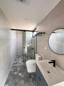 Phòng Đôi Loại Sang (Deluxe Double Room)
