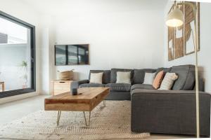 Beachside escape with parking and pool REMS