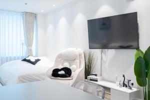 NEW Hongdae Stn 30sec #massage chair #netflix #purifier v