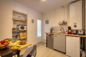 Appartements 2 pieces climatise, 100m du centre, 